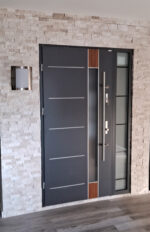 Lisbon - Aluminum Entrance Door with One or Two Sidelights - Image 3